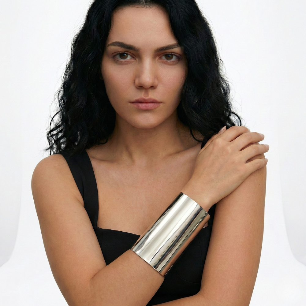 Women Wide Open Bangle in Shiny Metal Look
