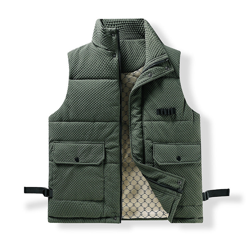 Men's utility quilted vest with thermal lining, front pockets and adjustable side straps Shop Velvia