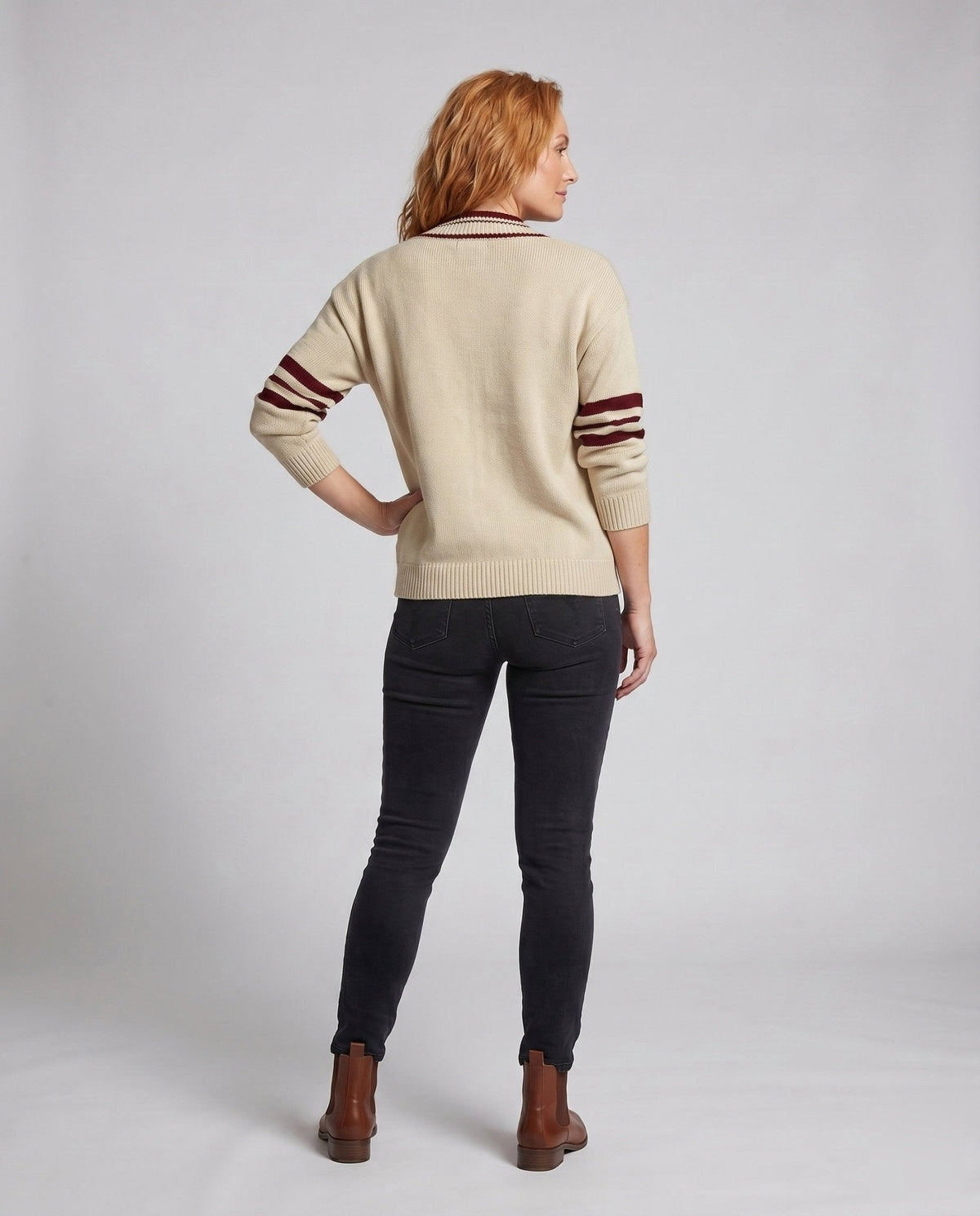 Women's knit sweater with deep V-neck and sporty stripes - Chichicherry