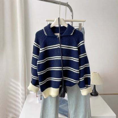 Women's knitted pullover with stripes and zipper