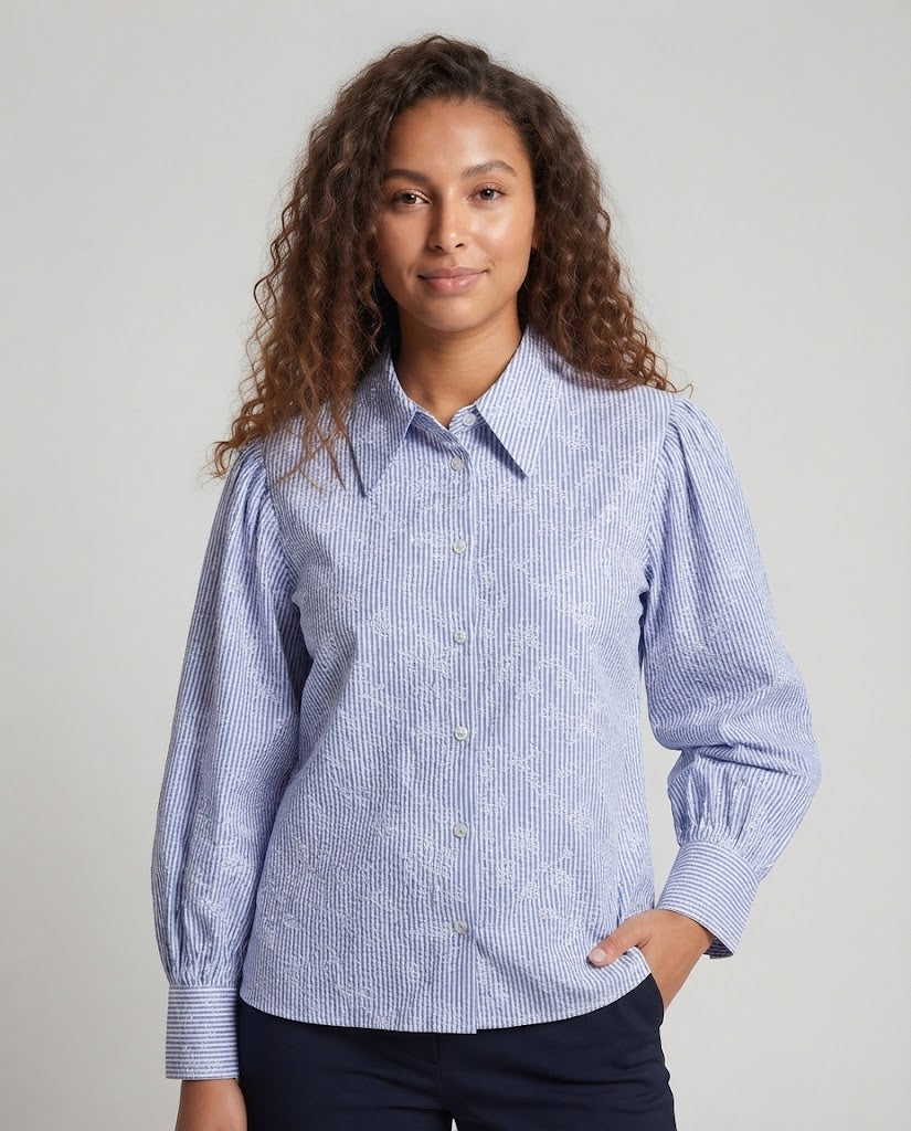 Women's Long Sleeve Poplin Blouse with Volume Sleeves and Lace Collar Shop Velvia