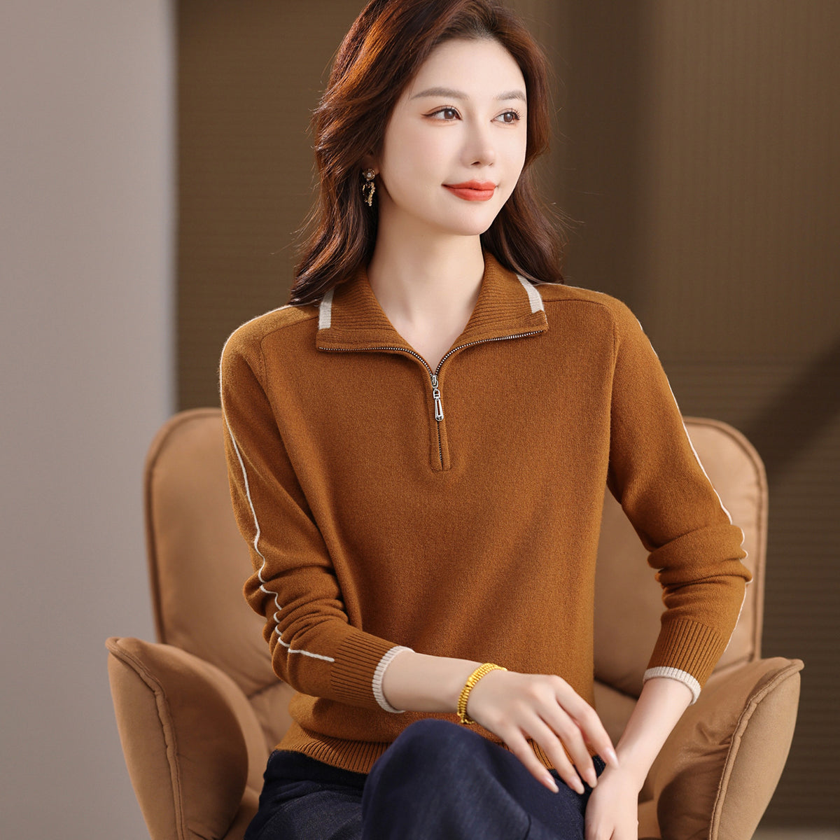 Women's polo knit sweater with zipper
