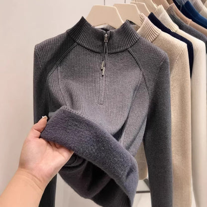 Women's knit sweater with zipper and lining