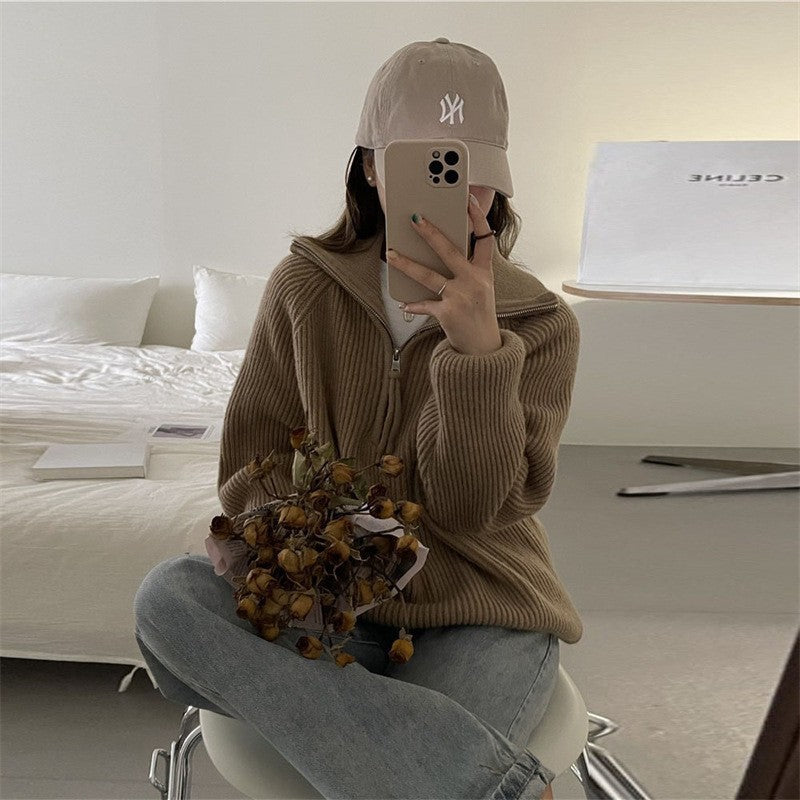 Women’s knitted pullover with zipper, ribbed knit