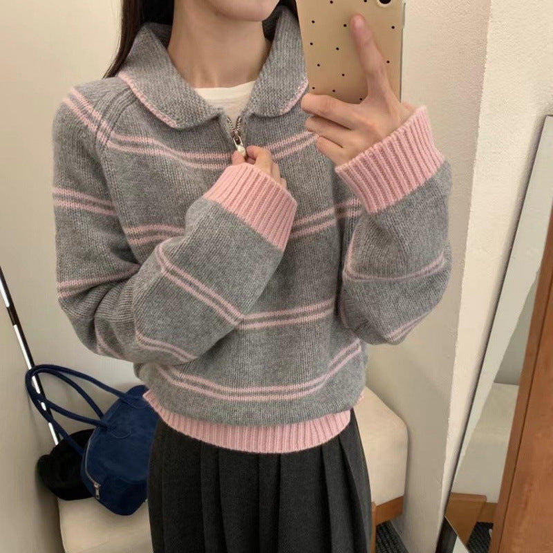 Women's sweater with zipper and stripe pattern