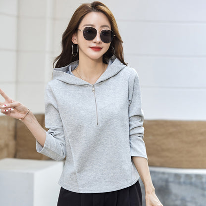 Women's hooded sweatshirt with zipper and stand-up collar