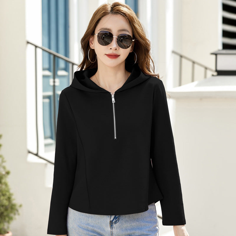 Women's hooded sweatshirt with zipper and stand-up collar