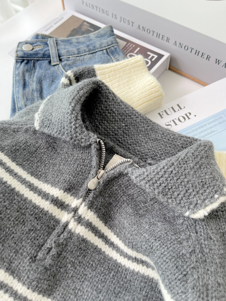 Women's knitted pullover with stripes and zipper