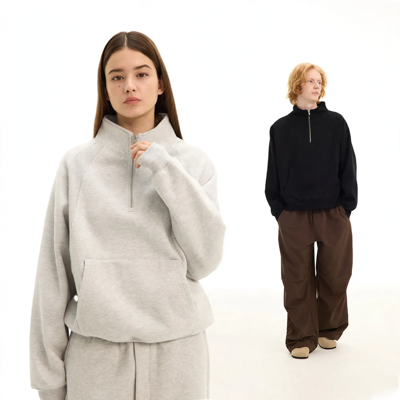 Sweatshirt with stand-up collar and zipper
