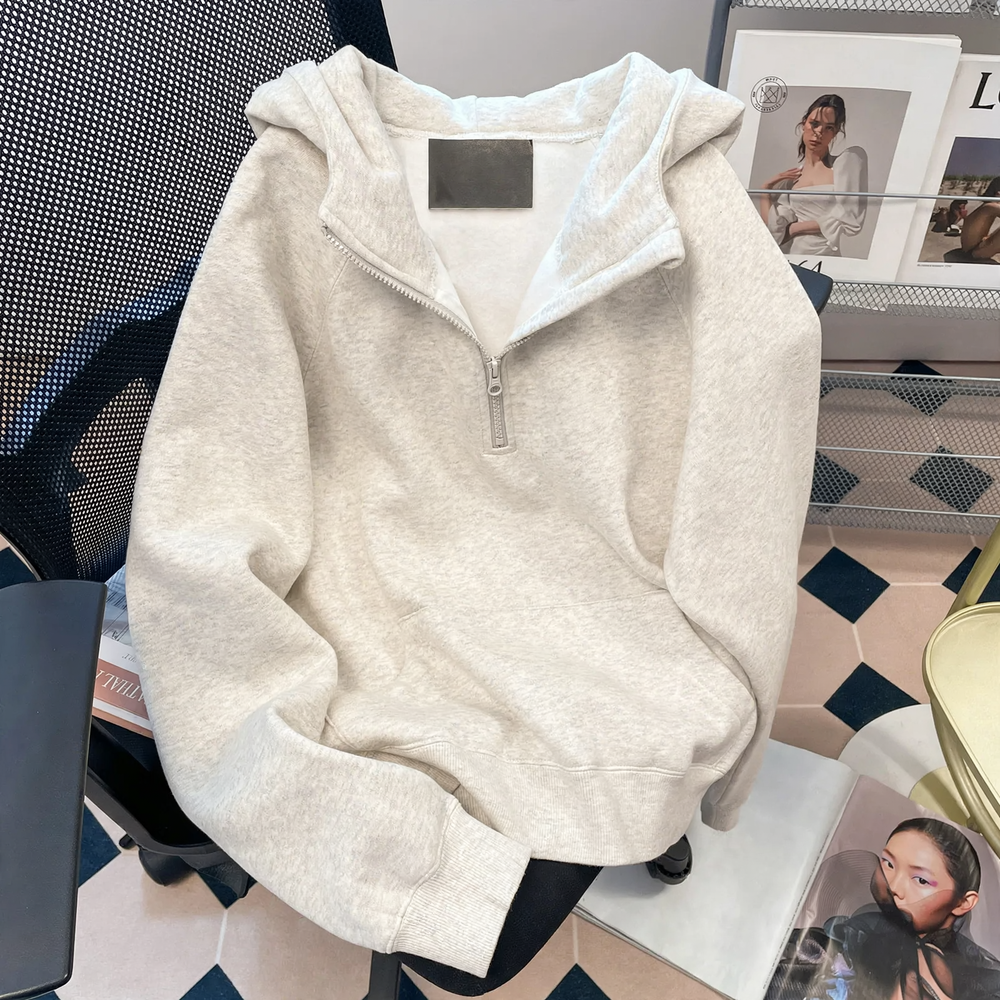 Vintage hoodie with half zipper