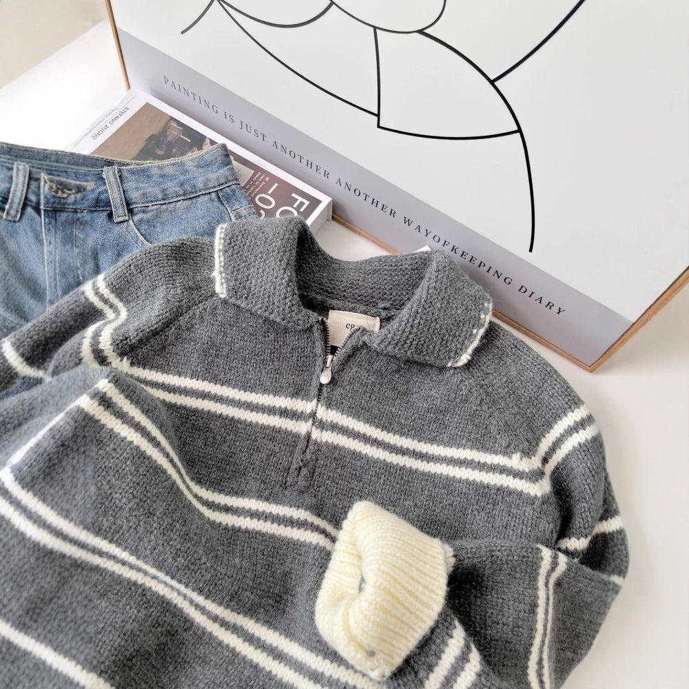 Women's knitted pullover with stripes and zipper