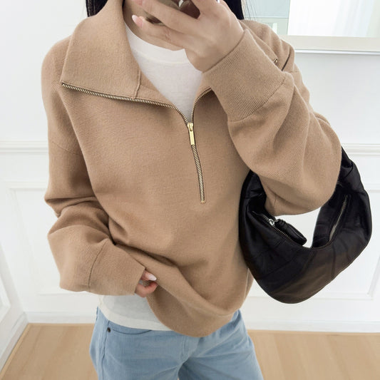 Women's knitted sweater with zipper and stand-up collar