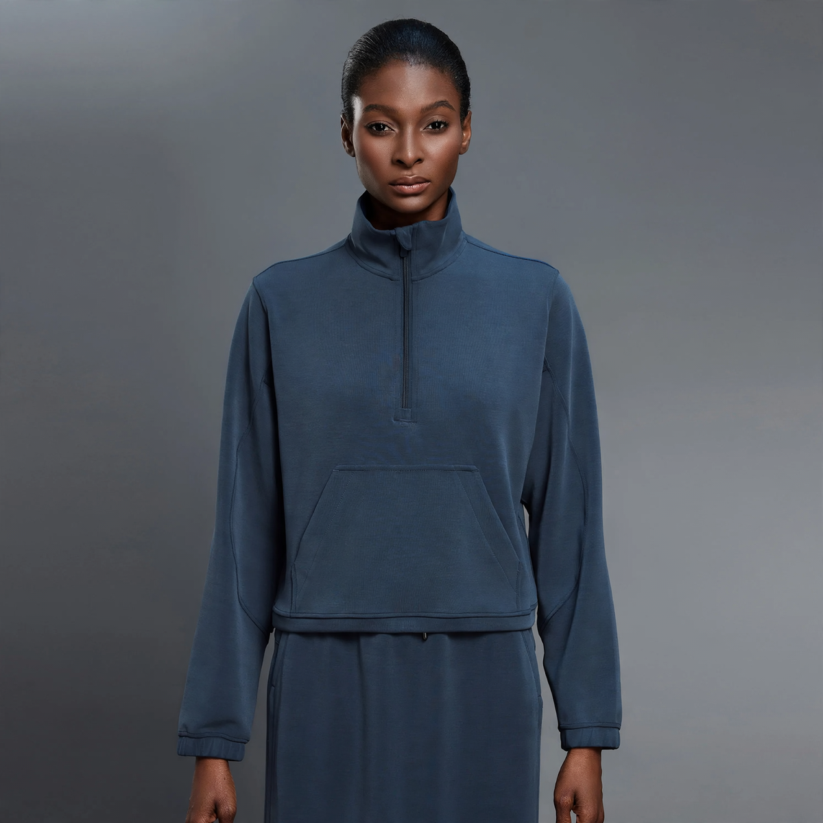Women's sweatshirt with half zip and stand-up collar