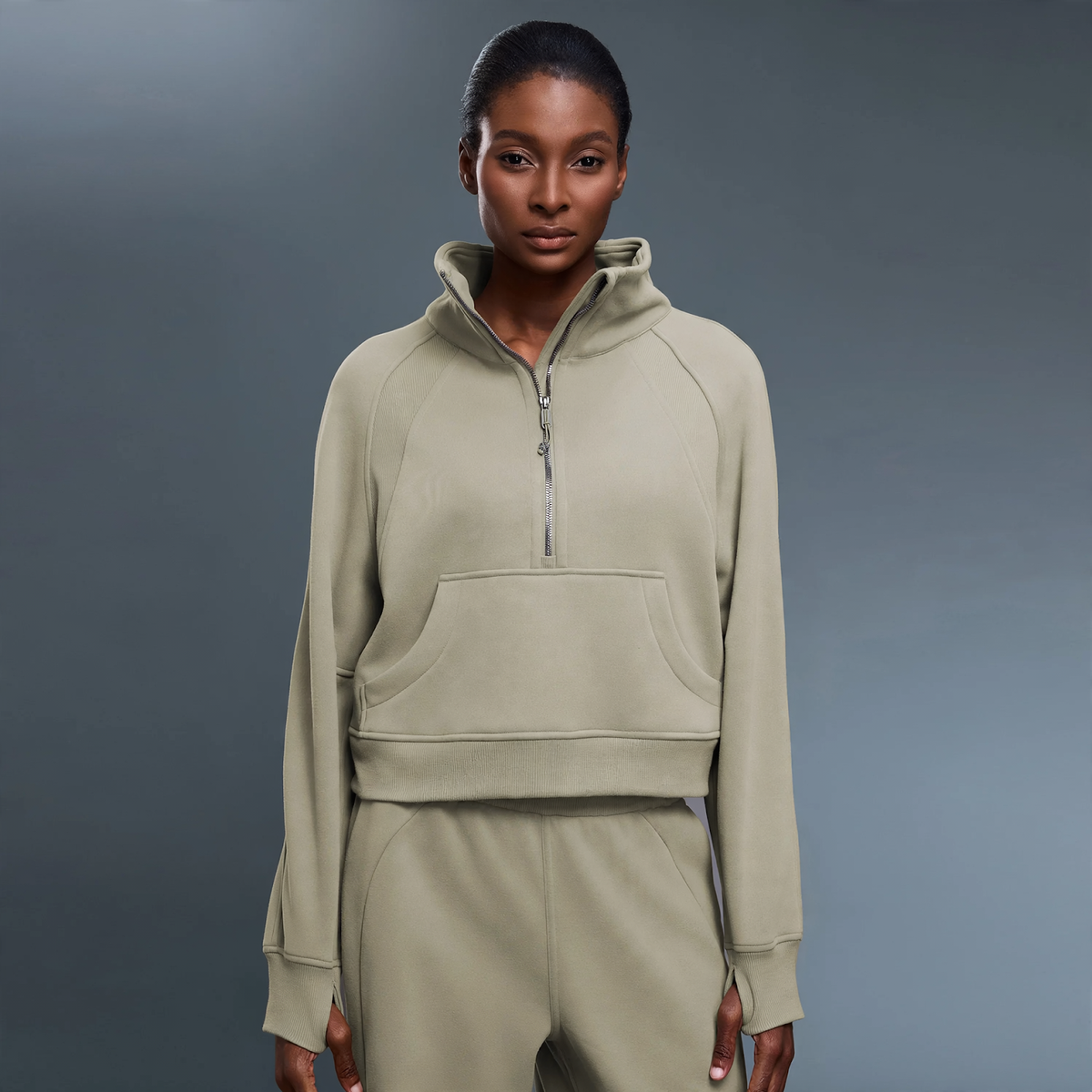 Women's sweatshirt with stand-up collar, zipper, and lining