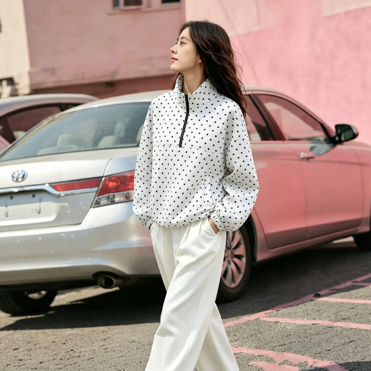 Unisex sweatshirt with stand-up collar and dot pattern