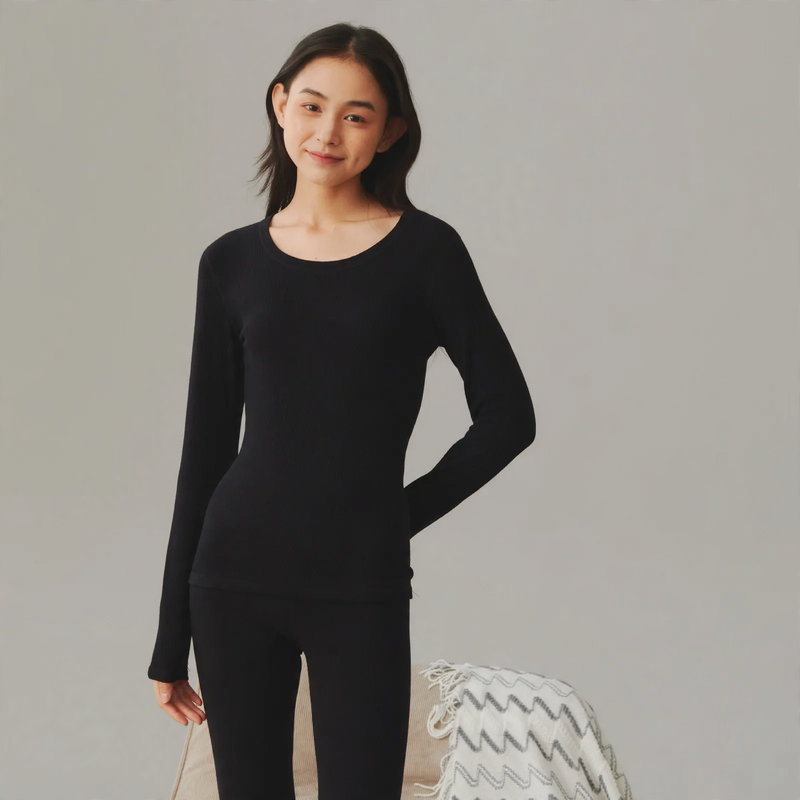Thermal underwear set for women, moisture-regulating