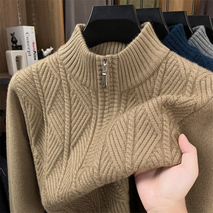 Wool pullover with zipper, coarsely knitted