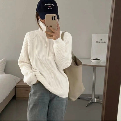Women’s knitted pullover with zipper, ribbed knit