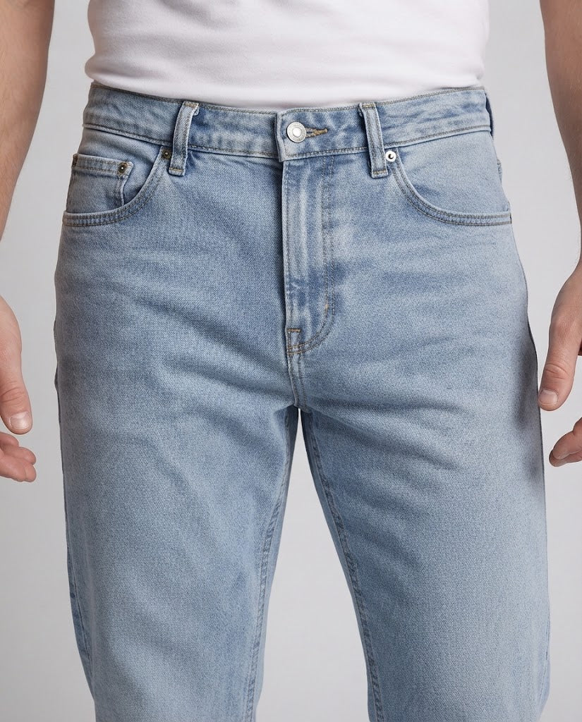 Men's Loose Straight-Leg Jeans in Baggy Look made from sturdy Denim Shop Velvia