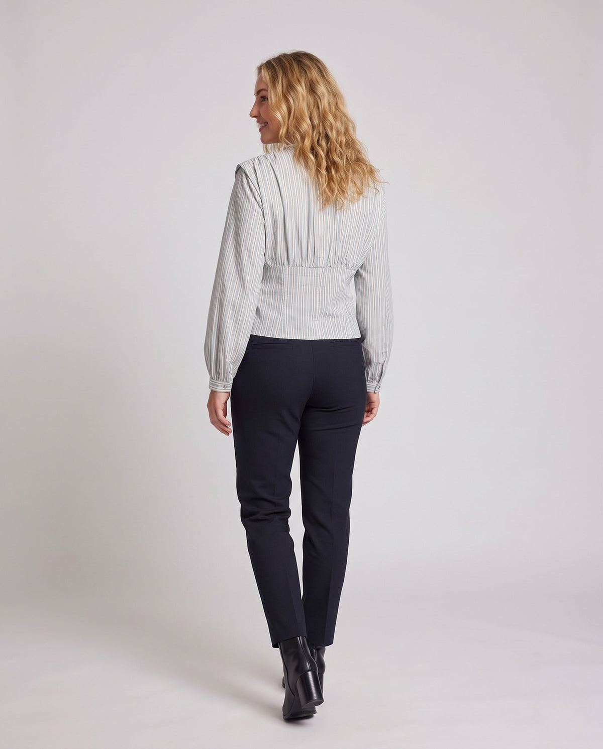 Product 11005630873946 - back_view