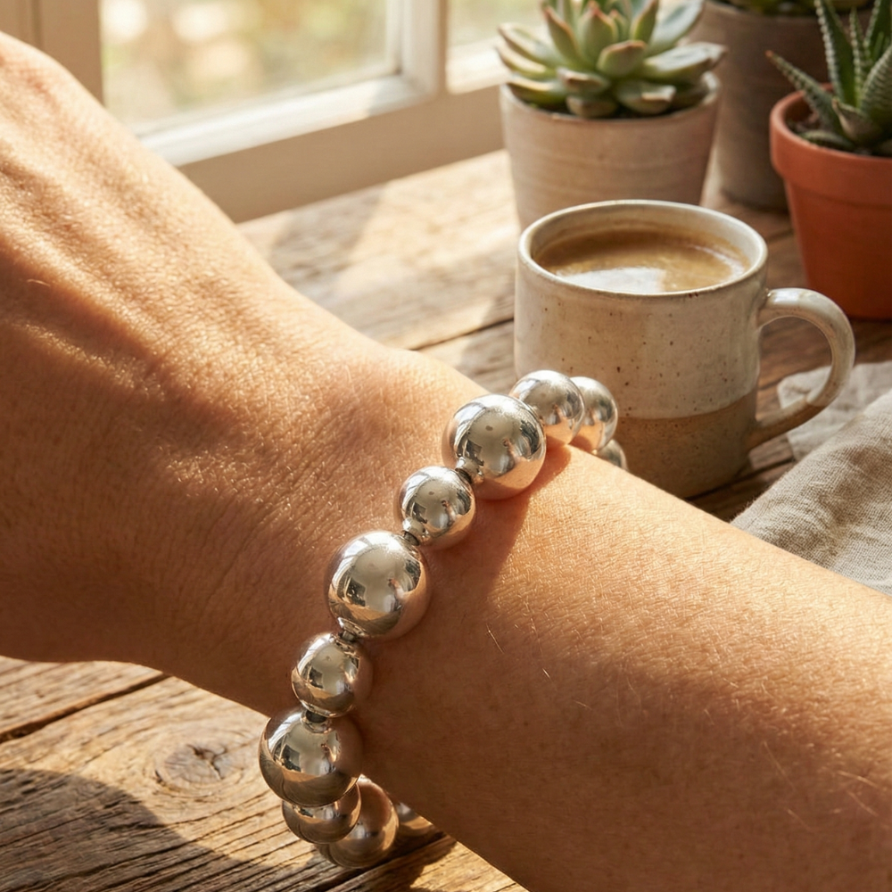 Women Elastic Bead Bracelet in Polished Silver Look