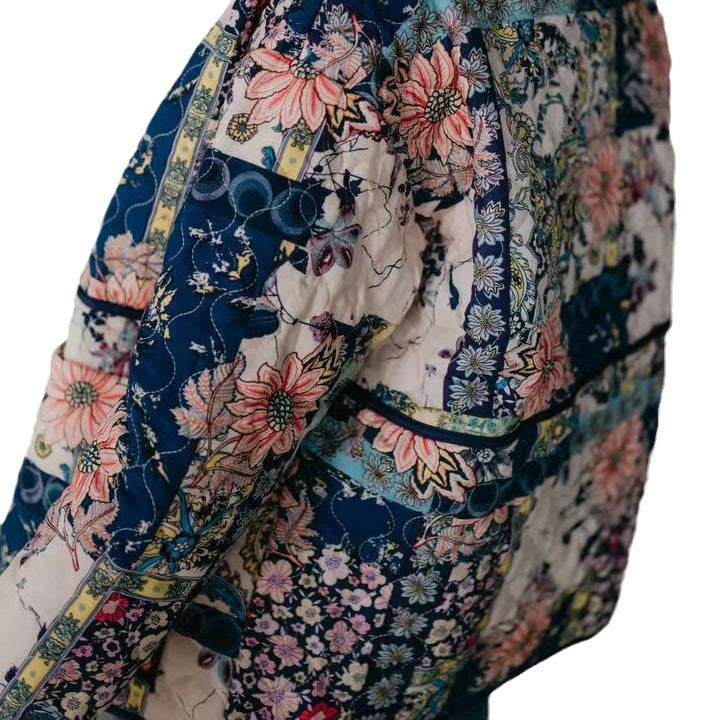 Women's patchwork quilted jacket with floral pattern, straight silhouette and patch pockets Shop Velvia