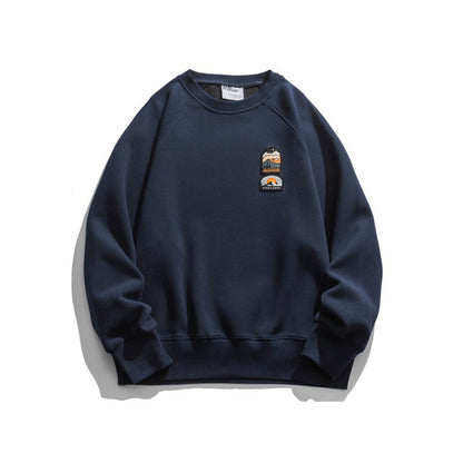 Unisex Oversize Sweatshirt with raglan sleeves and mountain patch Shop Velvia