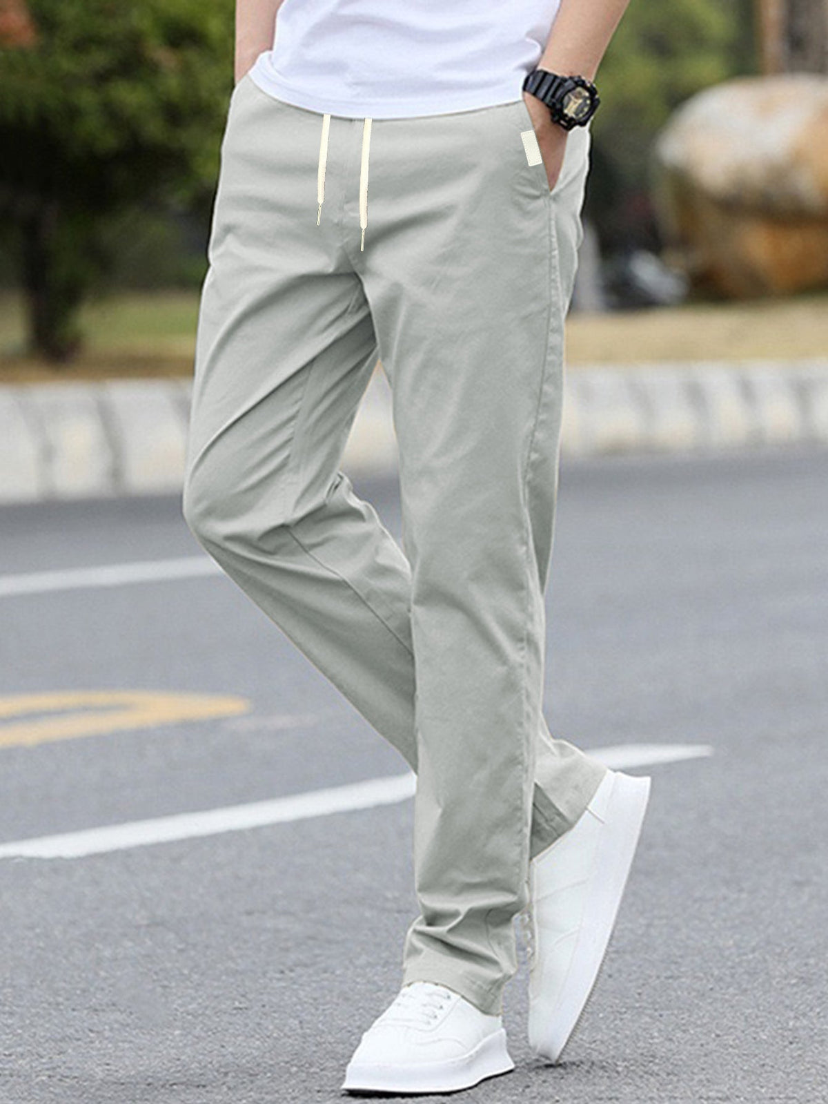 Men's sporty leisure pants with elastic waistband and modern side pockets Shop Velvia