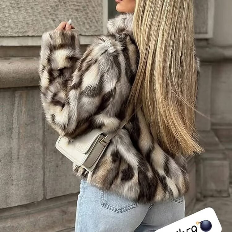 Women's Short Cut Faux Fur Jacket with Contrasting Spot Pattern and Stand Collar Shop Velvia