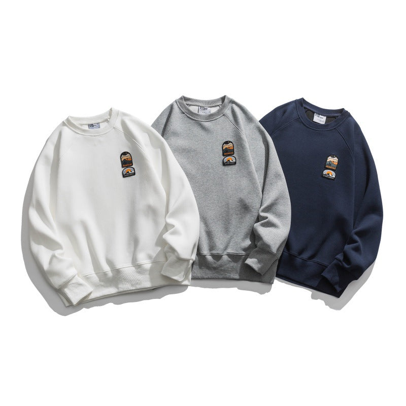 Unisex Oversize Sweatshirt with raglan sleeves and mountain patch Shop Velvia