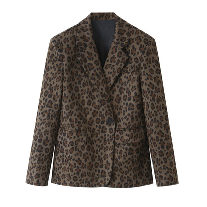 Women's Fitted Blazer in Leopard Print with Lapels and Flap Pockets Shop Velvia