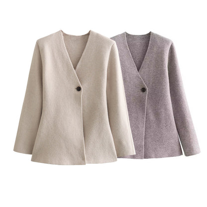 Women's fitted tailored blazer with peplum hem and single-button placket Shop Velvia