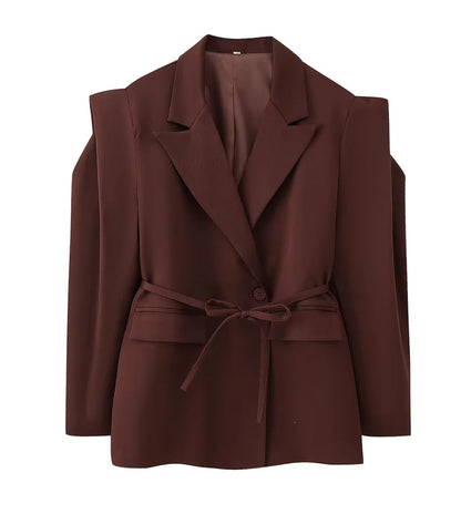 Women's blazer with shoulder cutouts, belted waist and single button closure Shop Velvia