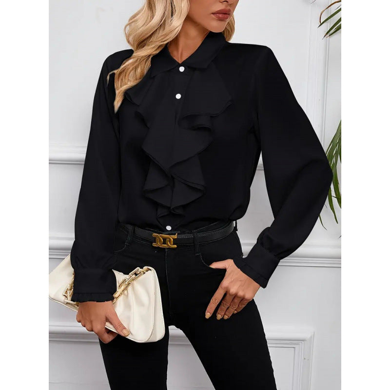Women’s blouse with refined ruffle details and elegant sleeves