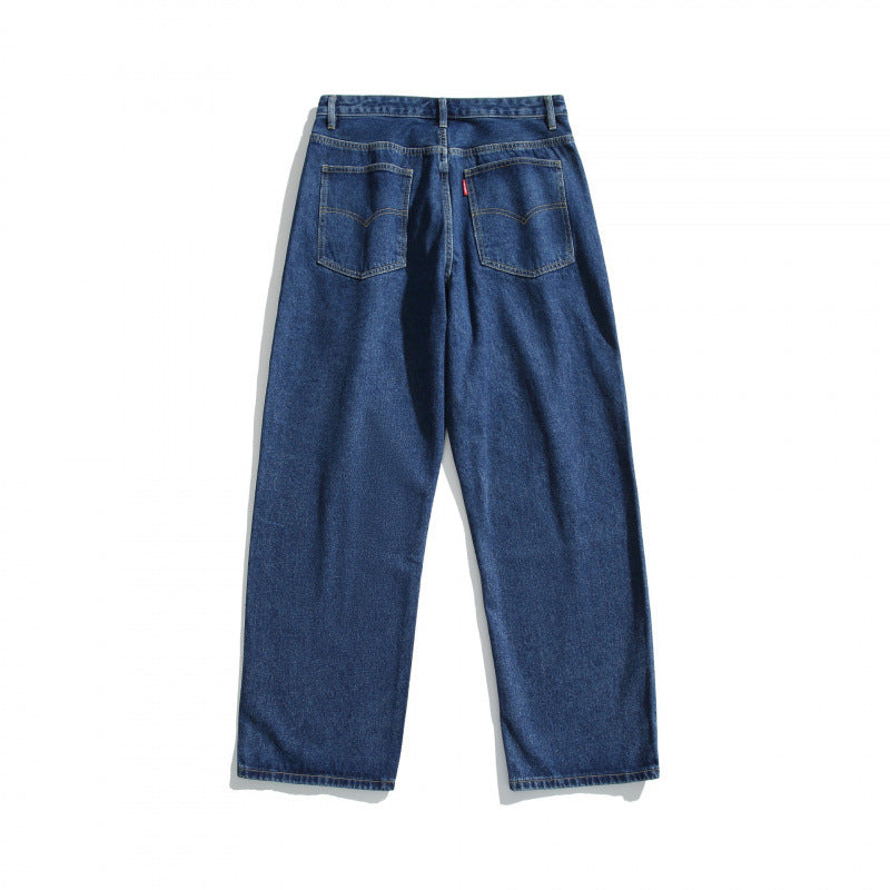 Men's loose-fitting denim jeans in relaxed fit with high waist and straight leg Shop Velvia