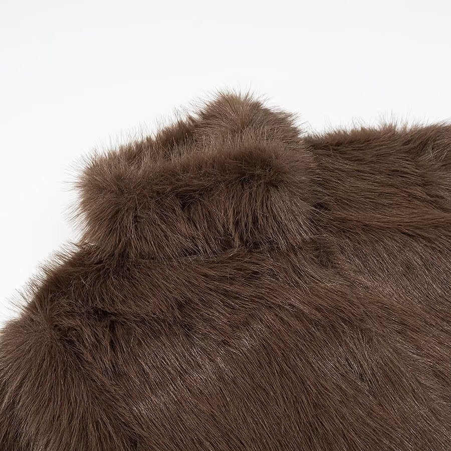 Ladies short jacket made of voluminous faux fur with high collar and boxy silhouette Shop Velvia