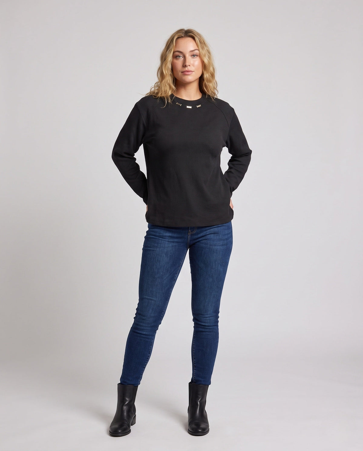 Product 11002324877658 - full_body_front