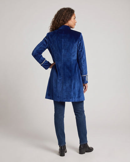 Ladies elegant velvet tailcoat with elaborate buttons Shop Velvia