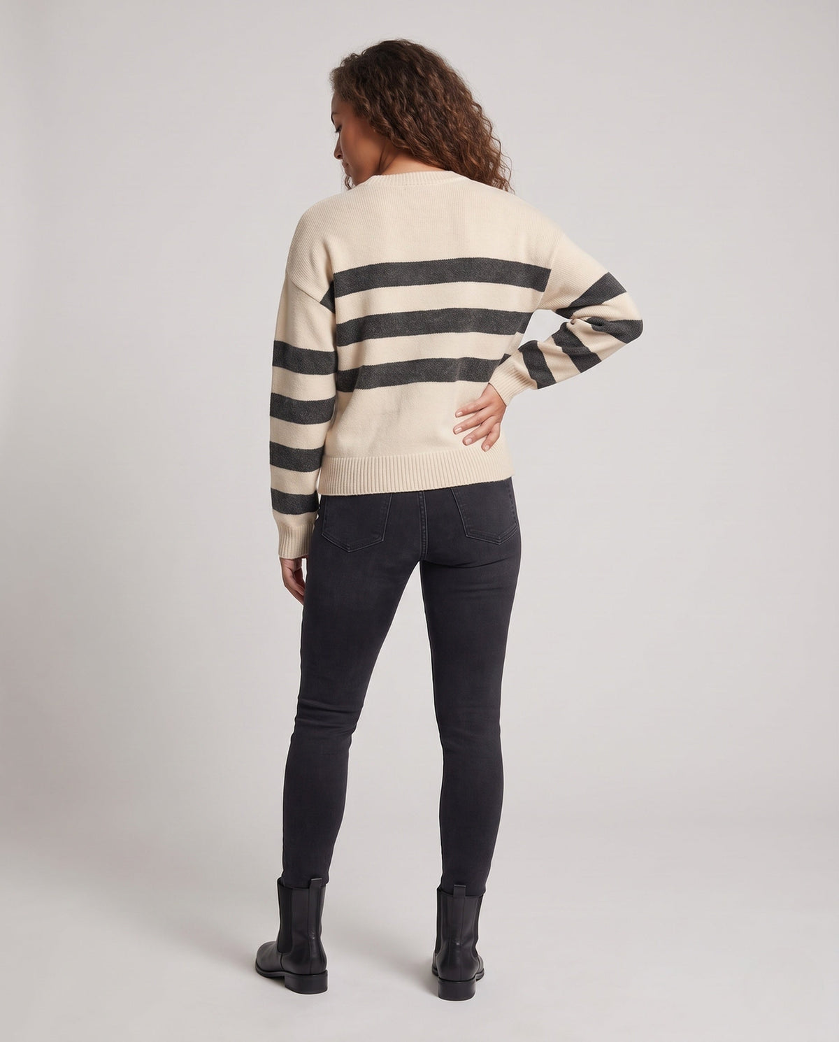 Product 16034478358858 - back_view