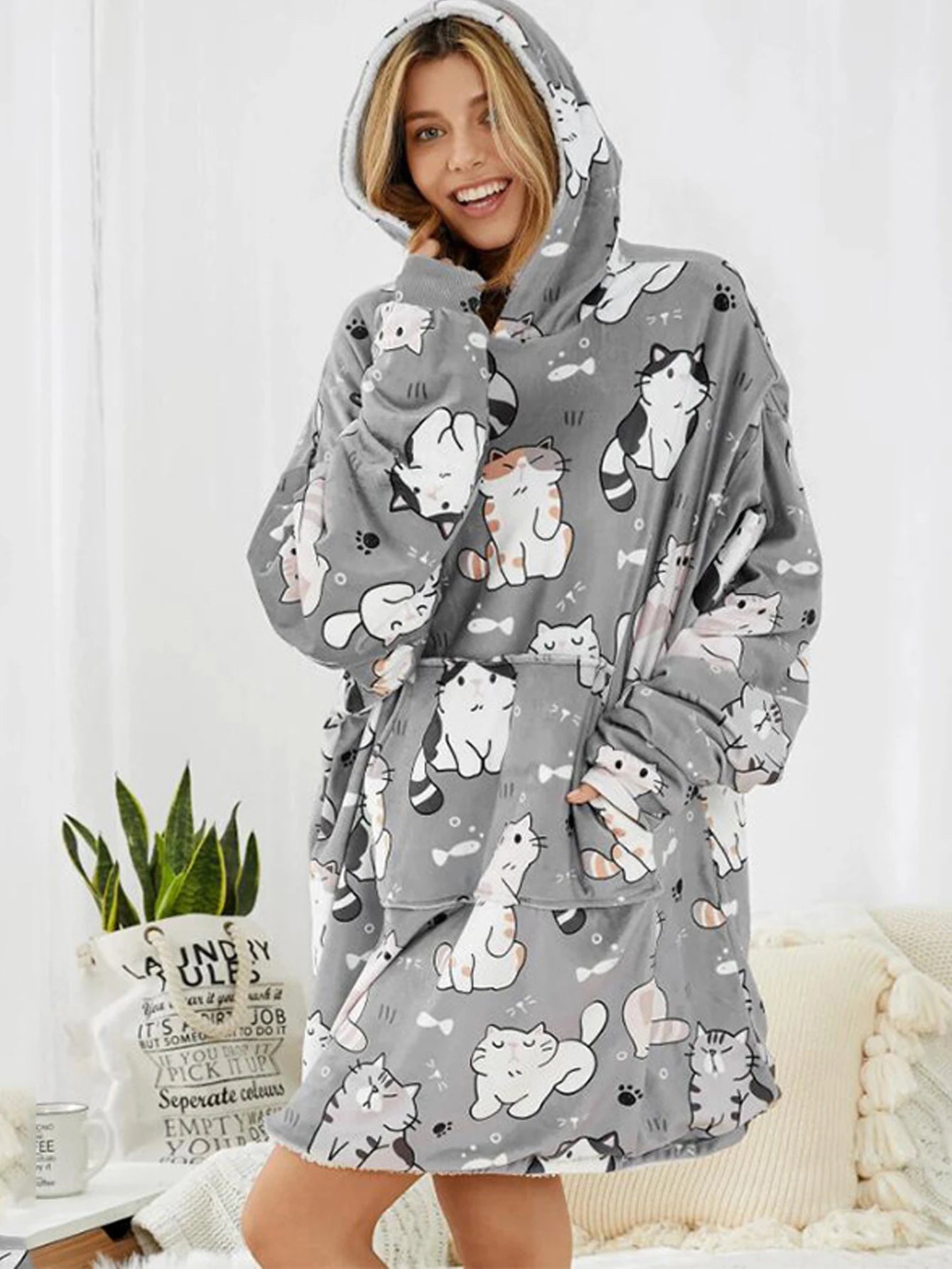 Paw™ | Oversized Grey Cat Blanket Hoodie