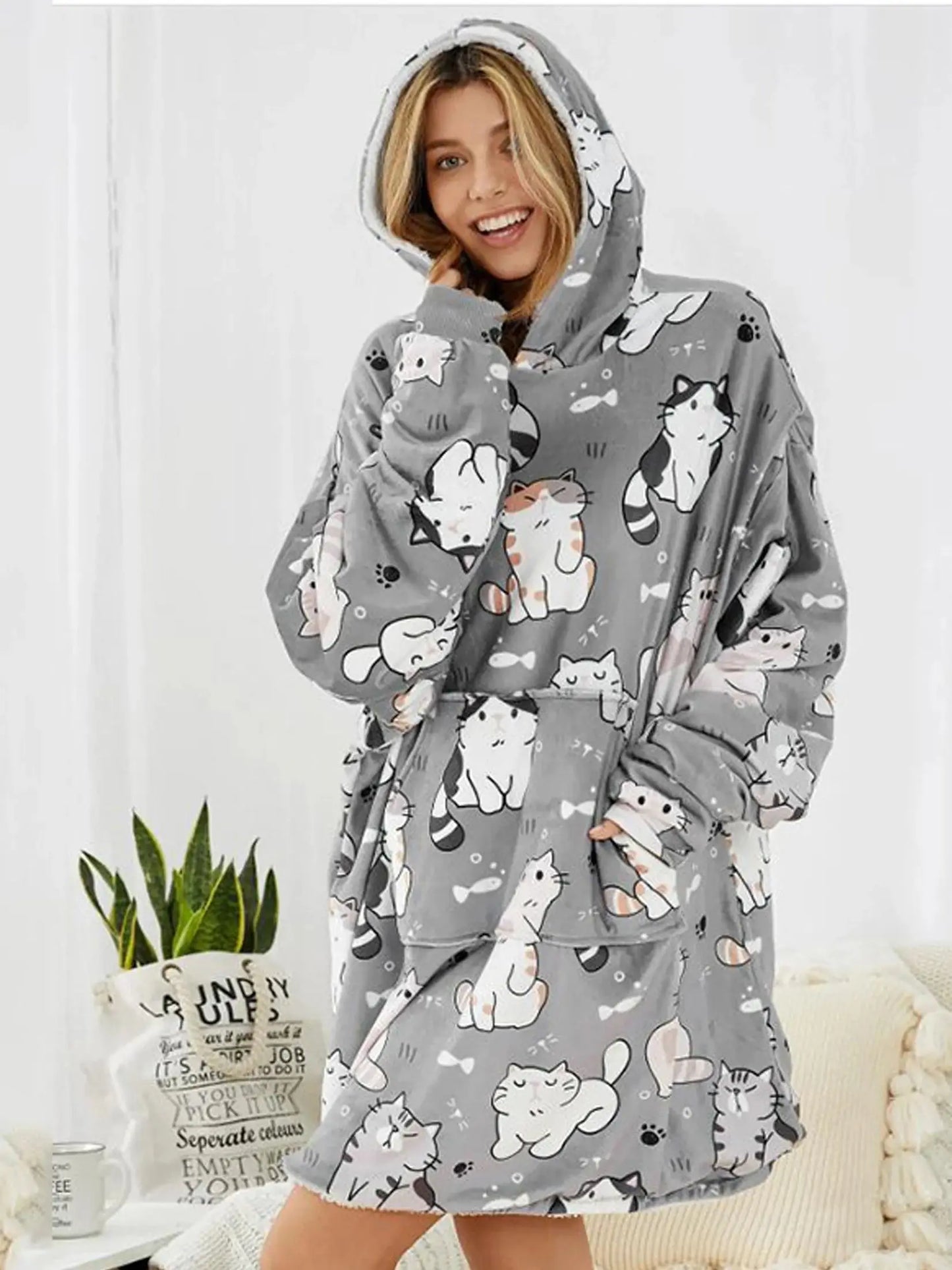 Paw™ | Oversized Grey Cat Blanket Hoodie