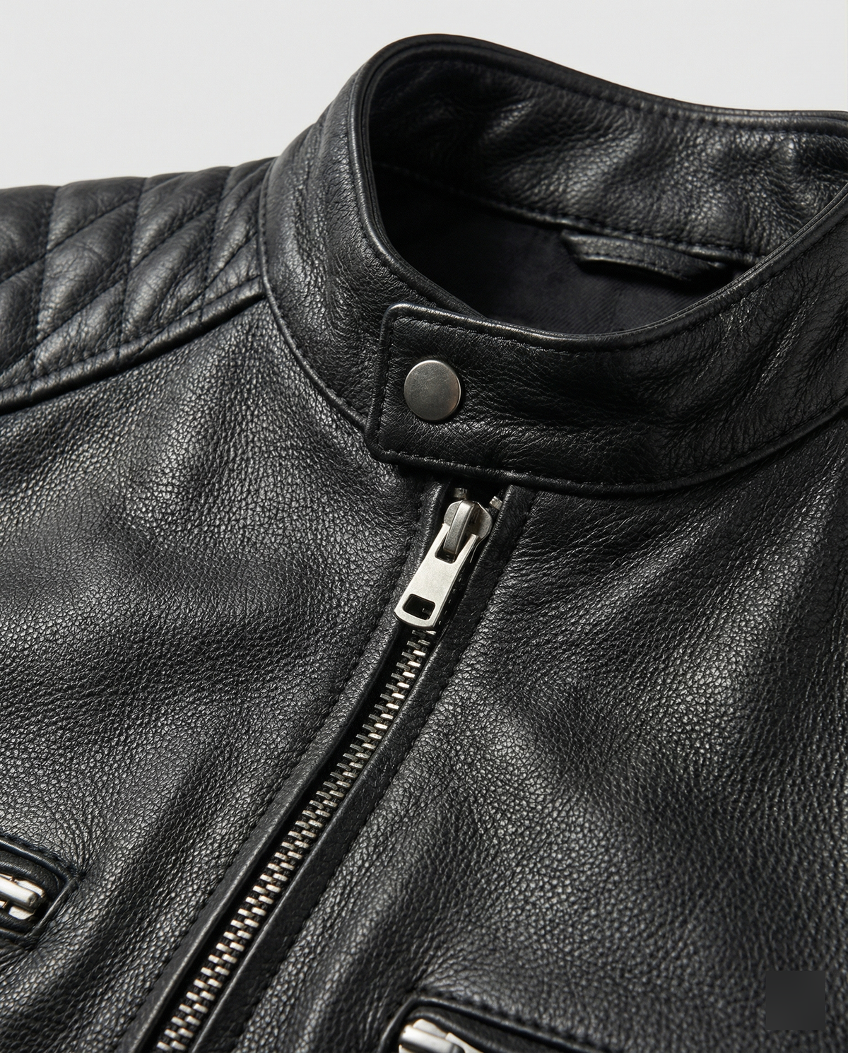Shop Velvia | Biker jacket in classic moto style - Slim fit fashionable transitional jacket for leisure and everyday use