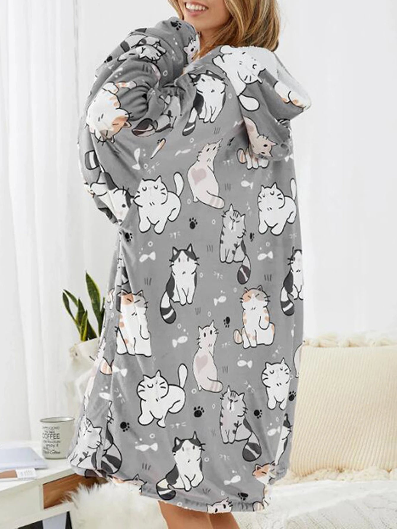 Paw™ | Oversized Grey Cat Blanket Hoodie