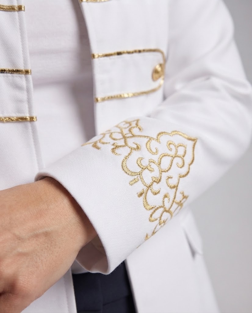 Women’s historical military coat with golden accents Shop Velvia