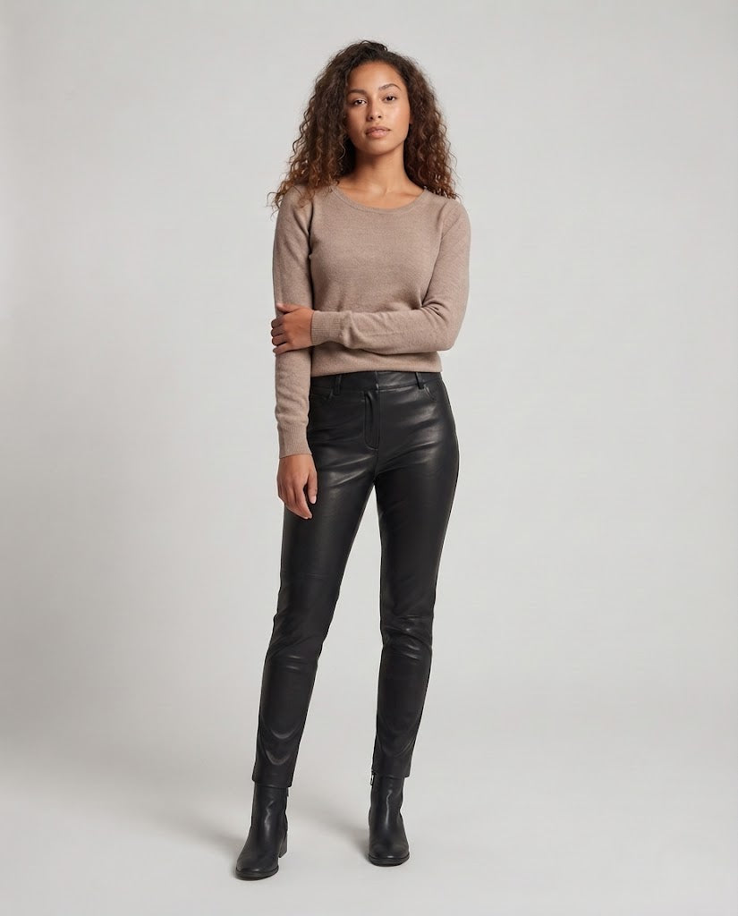 Women Fine Round Neck Sweater made of Cashmere Blend with Light Stretch and Fine Ribbed Cuff Shop Velvia