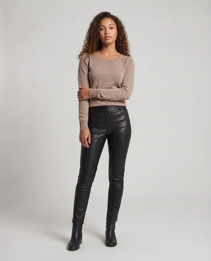 Women Fine Round Neck Sweater made of Cashmere Blend with Light Stretch and Fine Ribbed Cuff Shop Velvia
