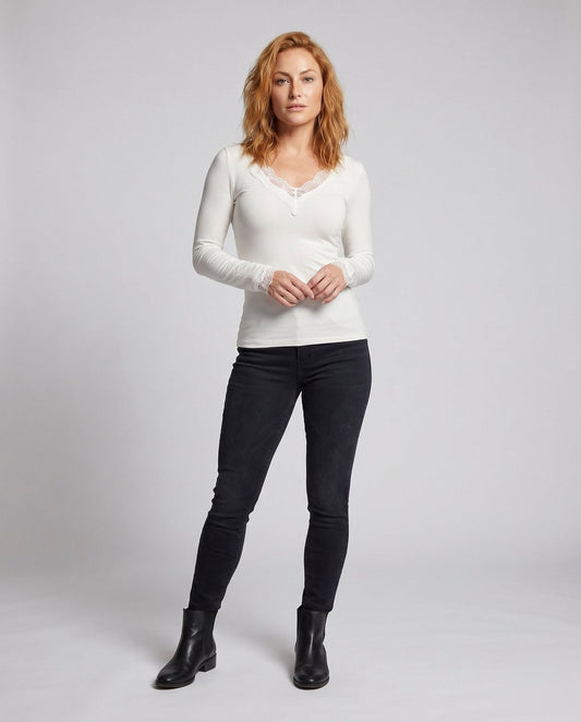 Ladies long sleeve shirt with delicate lace embellishments - Chichicherry