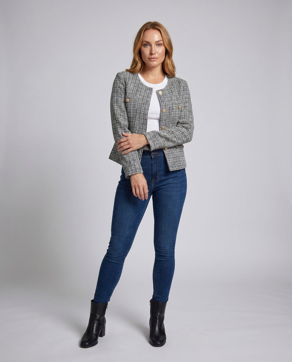 Ladies short jacket with elegant tweed pattern - Chichicherry
