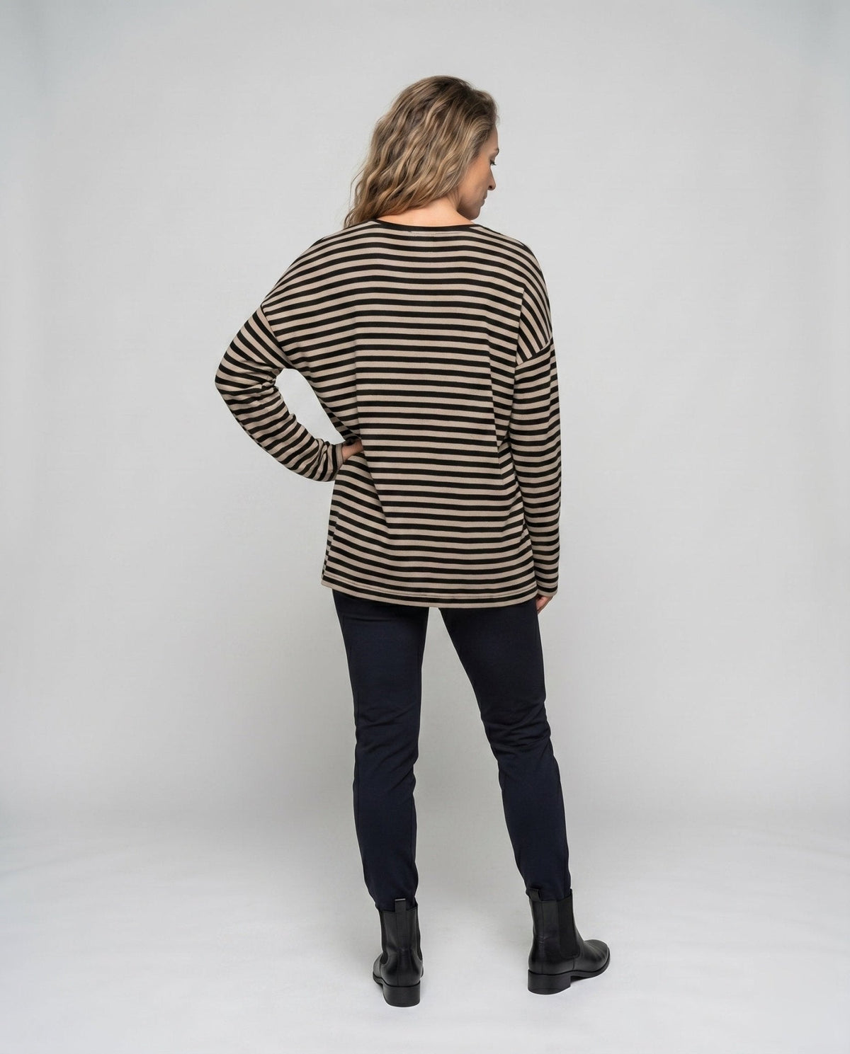 Women's Casual Long Sleeve Shirt with Trendy Striped Pattern and Loose Fit - Chichicherry
