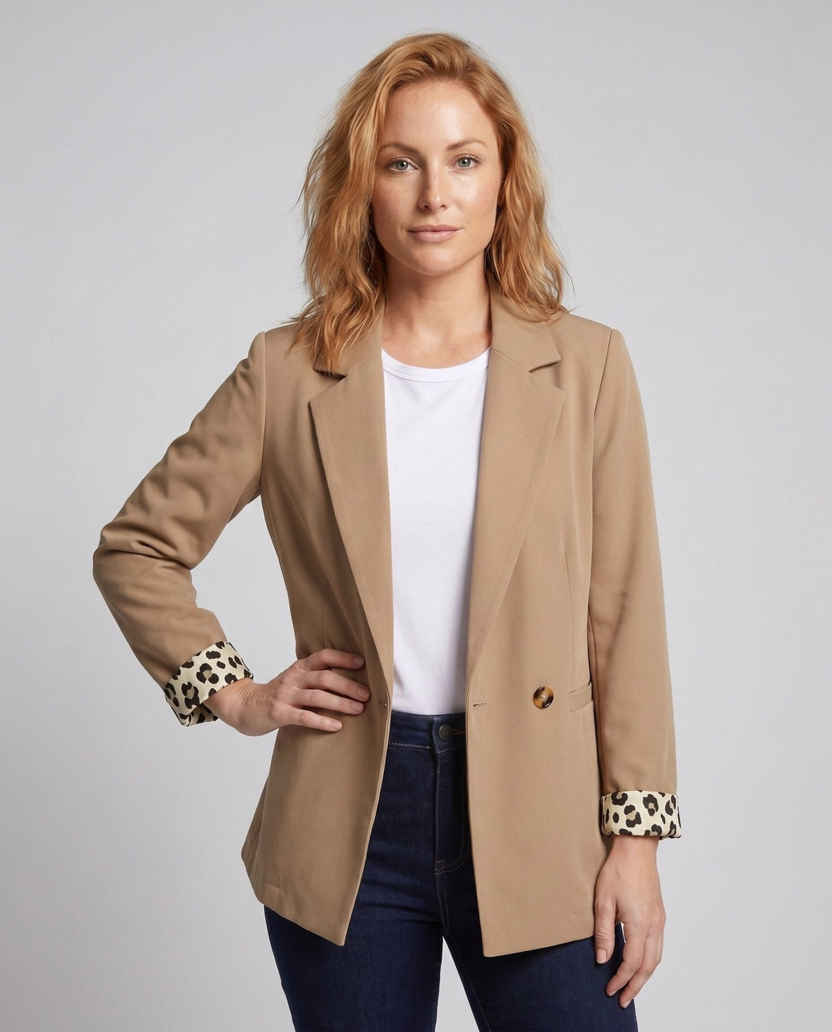 Women's fashionable blazers with animal accents - Chichicherry